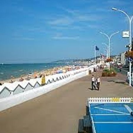 Appartement 2 Pieces Centre De Villers-Sur-Mer Avec Parking - Fr-1-712-40 Kültér fotó