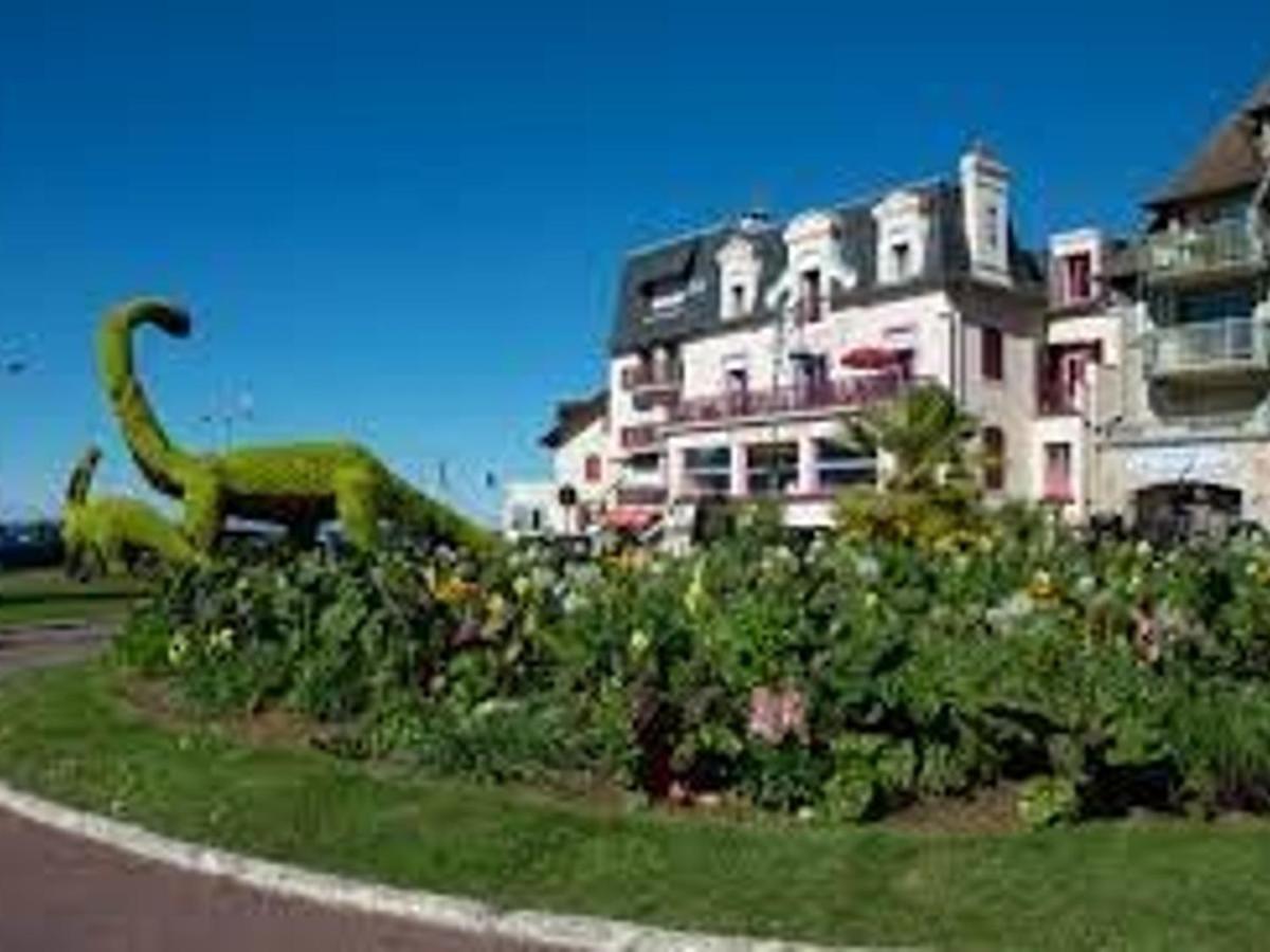 Appartement 2 Pieces Centre De Villers-Sur-Mer Avec Parking - Fr-1-712-40 Kültér fotó